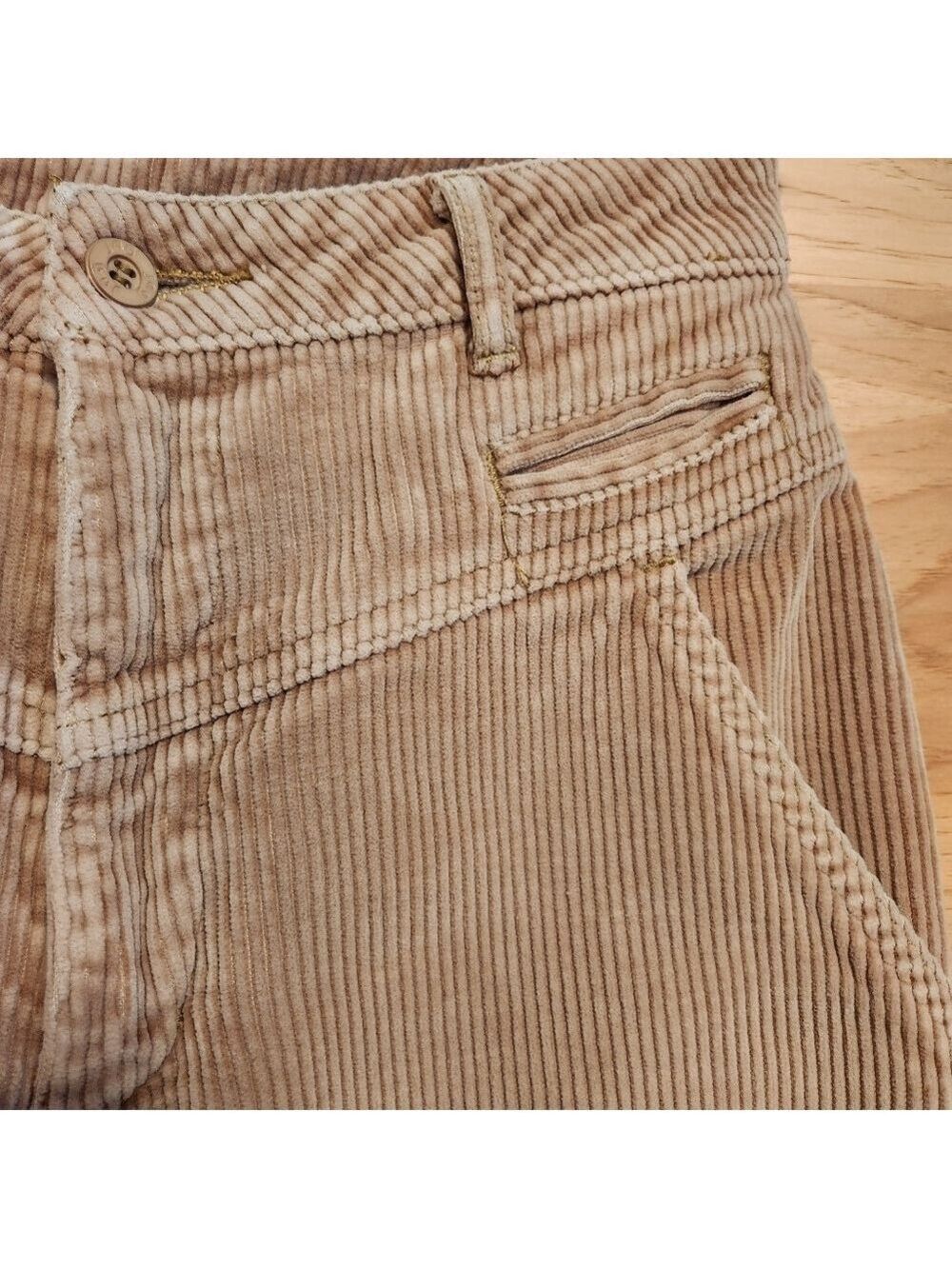 WOMEN'S VINTAGE JAG WIDE WALE TAN CORDUROY STRAIGHT LEG PANTS SIZE 2/4 EUC - Picture 4 of 8